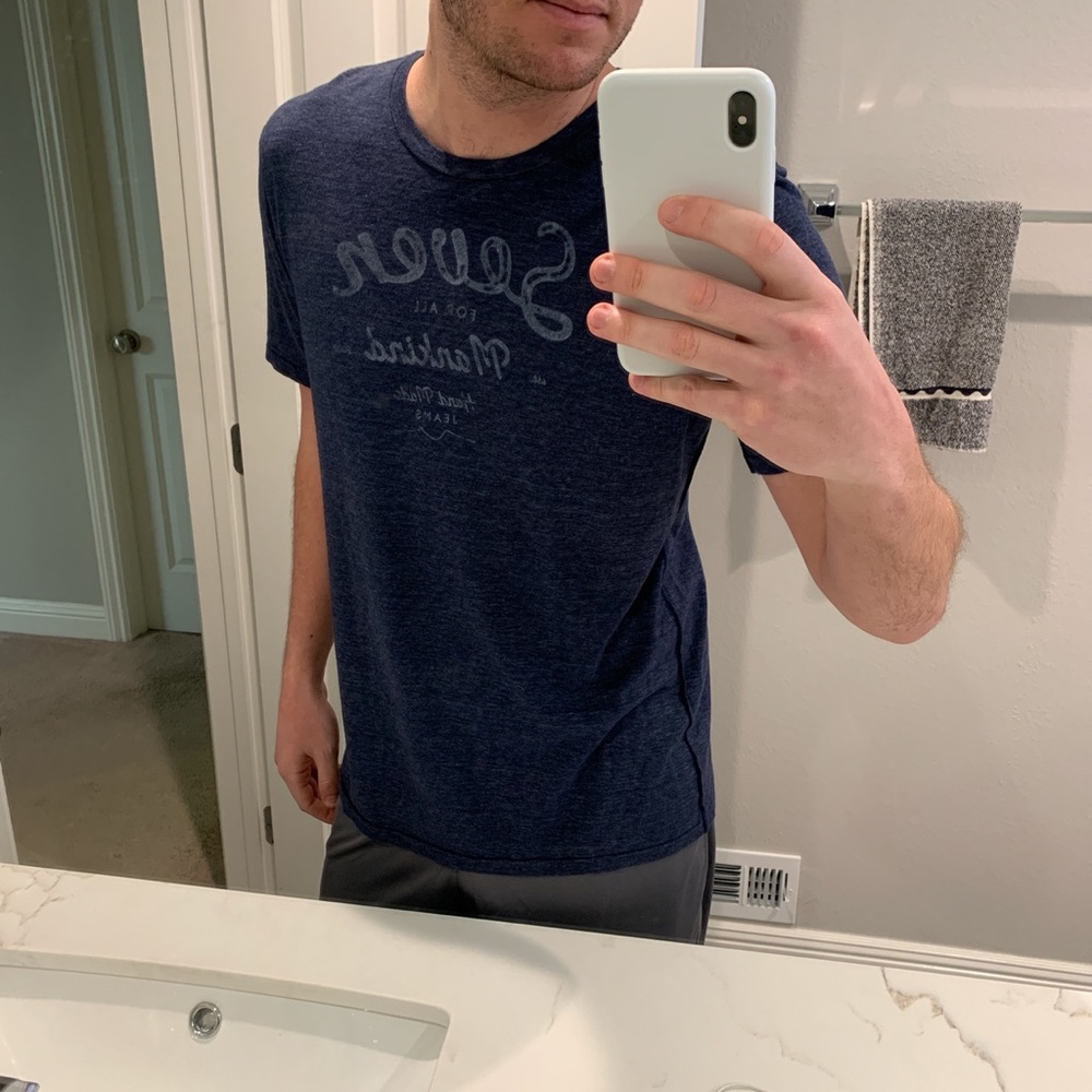 Large 7 For All Mankind T Shirt